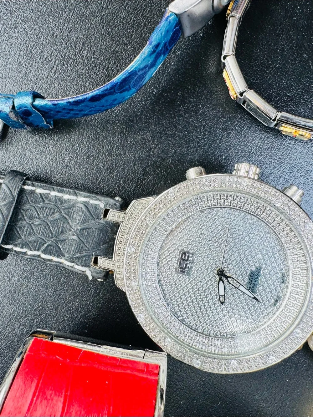 Lot Women's Assorted Watch Untested